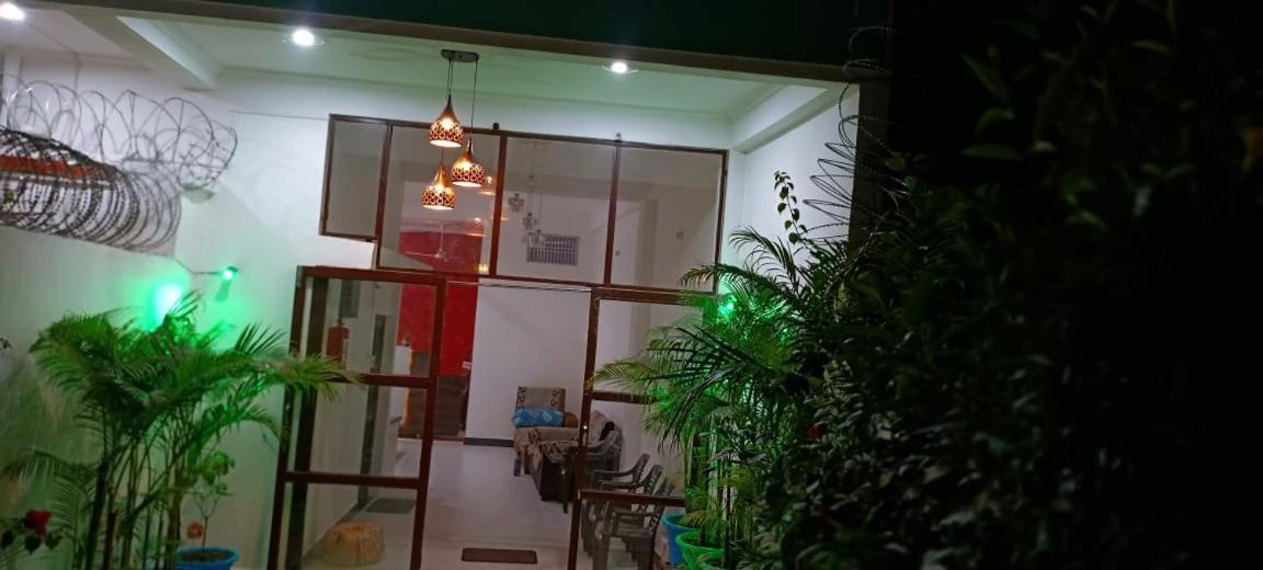 Shree Gorakhnath Guest House Ayodhya Bagian luar foto