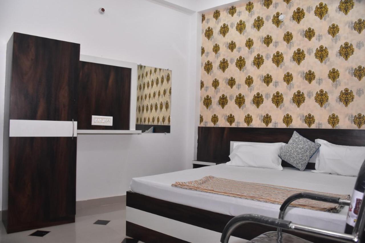 Shree Gorakhnath Guest House Ayodhya Bagian luar foto
