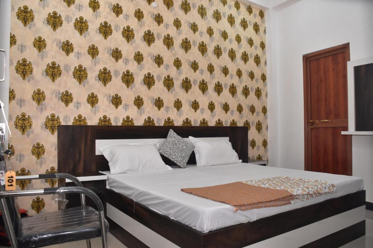 Shree Gorakhnath Guest House Ayodhya Bagian luar foto