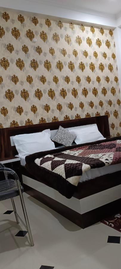 Shree Gorakhnath Guest House Ayodhya Bagian luar foto