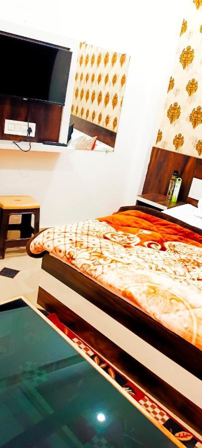 Shree Gorakhnath Guest House Ayodhya Bagian luar foto