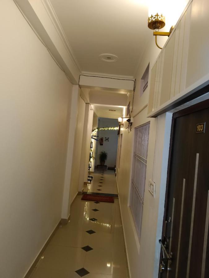 Shree Gorakhnath Guest House Ayodhya Bagian luar foto